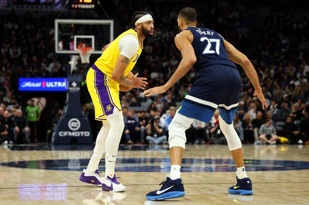 帮助队友轻 帮助队友轻