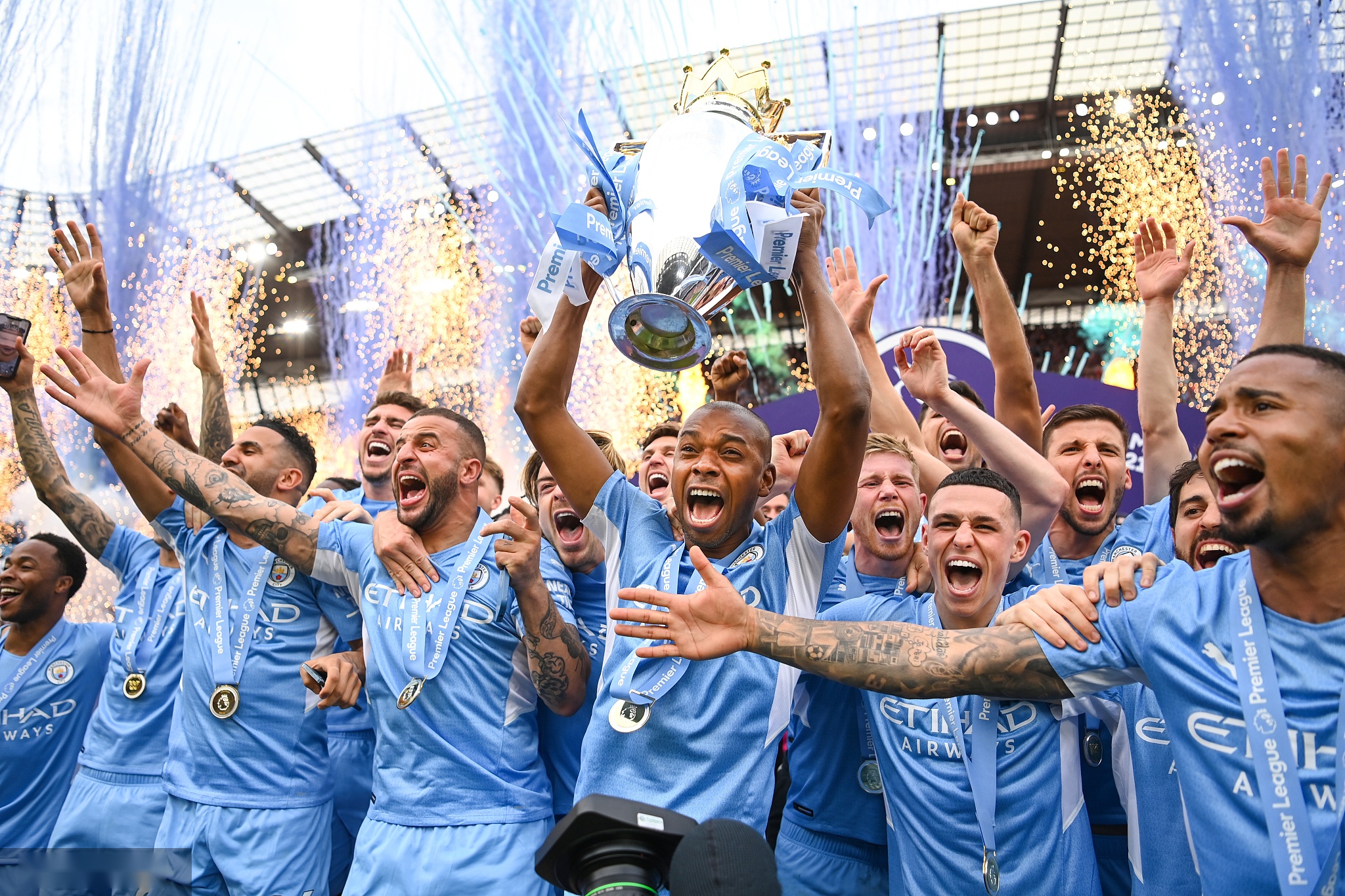 亚的中场核 亚的中场核