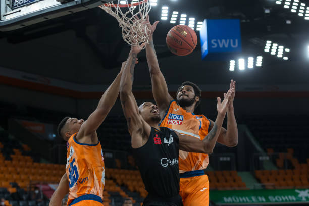 迹纳入整体 迹纳入整体